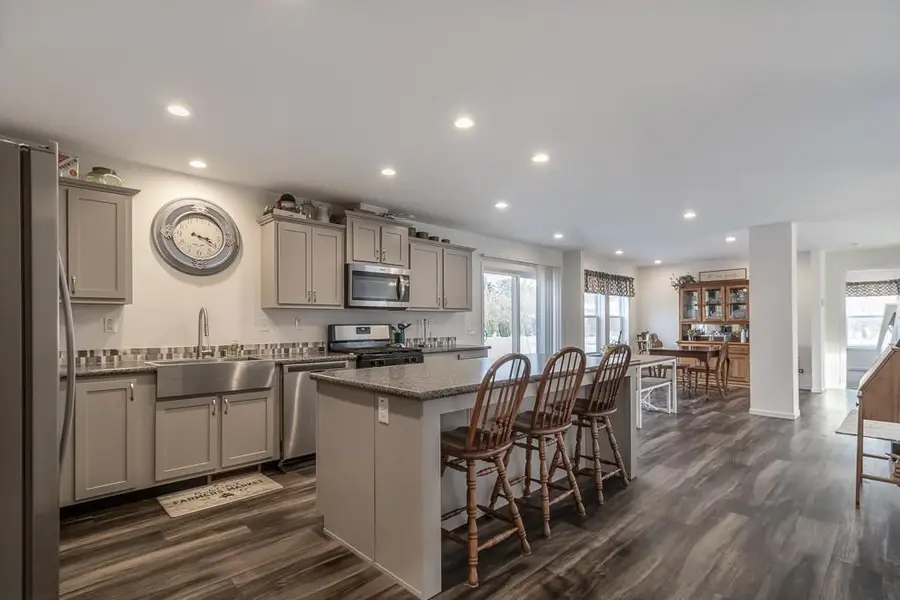 2015 Essler Drive, Saint Peter, MN 56082 - Image #3