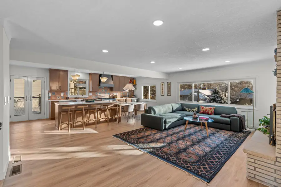 2808 34th Avenue Ne, Minneapolis, MN 55418 - Image #2