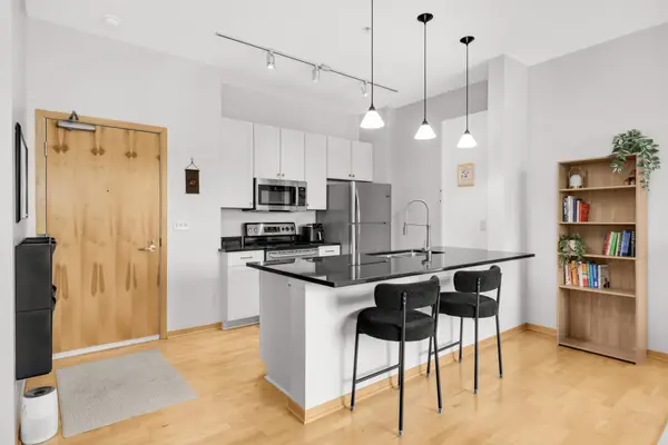 4525 Park Commons Drive #403, Minneapolis, MN 55416