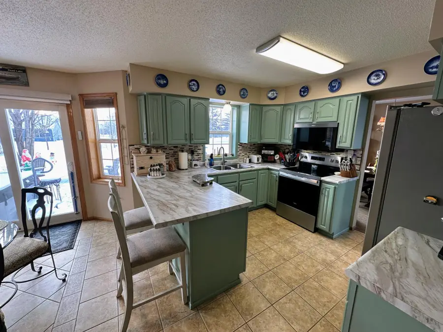 420 7th Street Ne, Perham, MN 56573 - #3