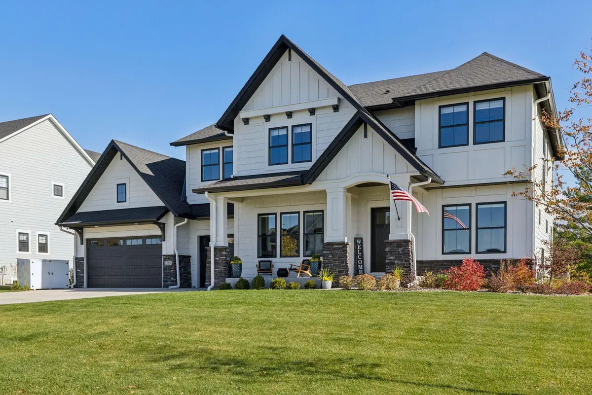 1389 Palmer Drive N, Lake Elmo, MN 55042 - #1