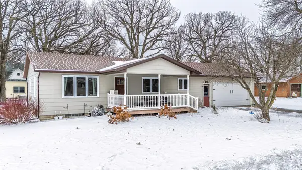 609 E 8th Street, Winthrop, MN 55396