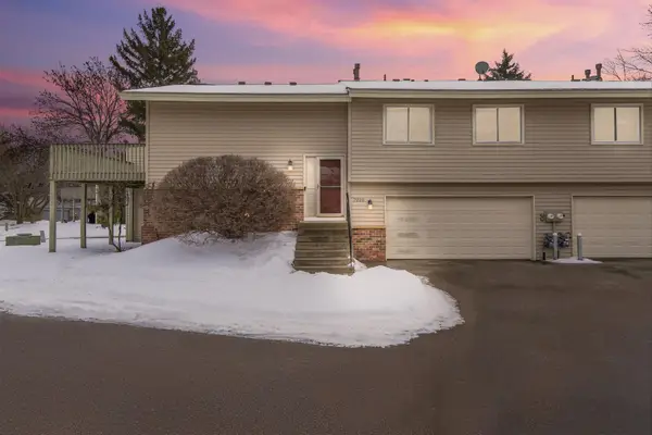 7020 Pima Lane, Chanhassen, MN 55317