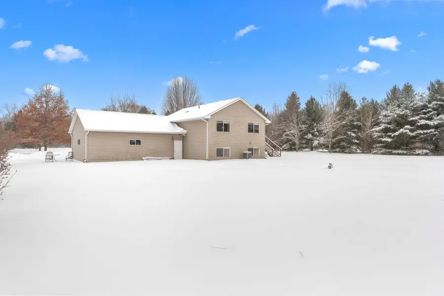 8628 380th Street, North Branch, MN 55056 - Image #3