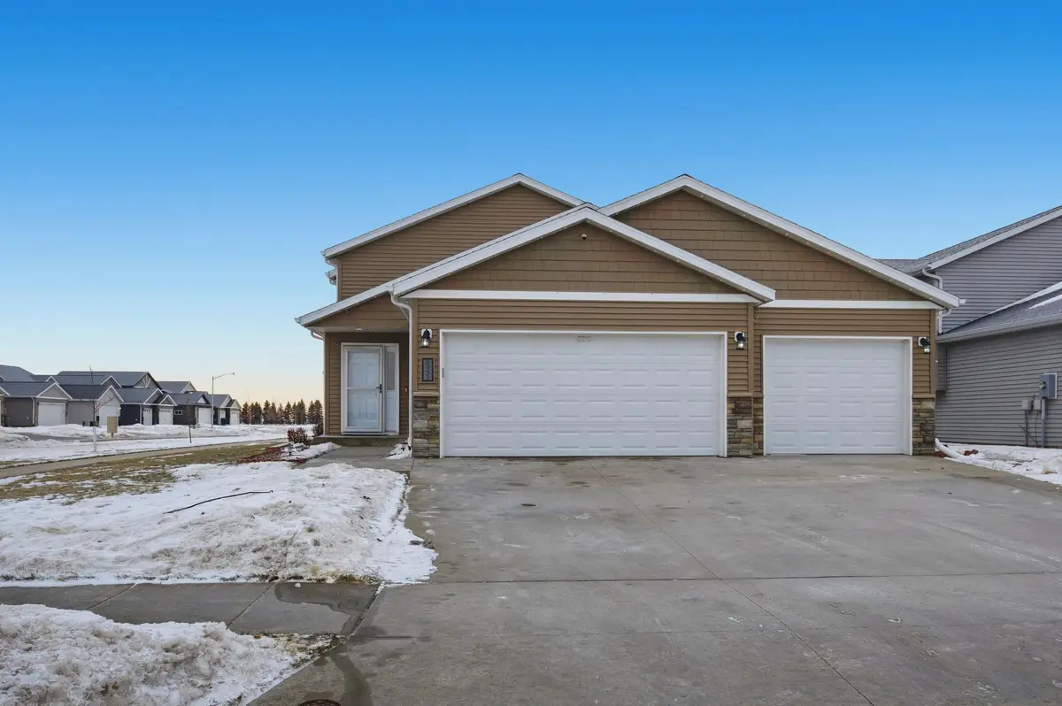 3053 38th Avenue S, Moorhead, MN 56560 - Image #1