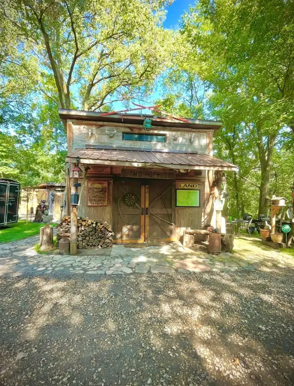 na Na, Albert Lea, MN 56007