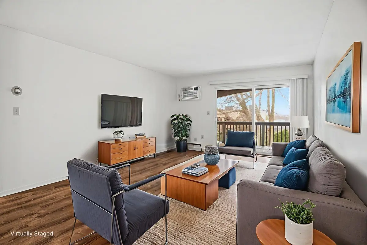 2800 Hamline Avenue N #317, Saint Paul, MN 55113 - Image #1