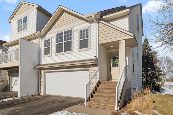 3262 Oak View Drive, Saint Paul, MN 55129