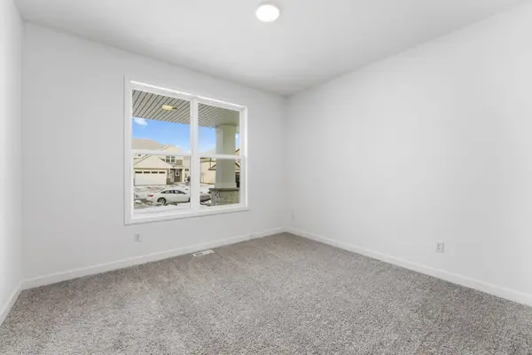 8879 Periwinkle Boulevard, Woodbury, MN 55129