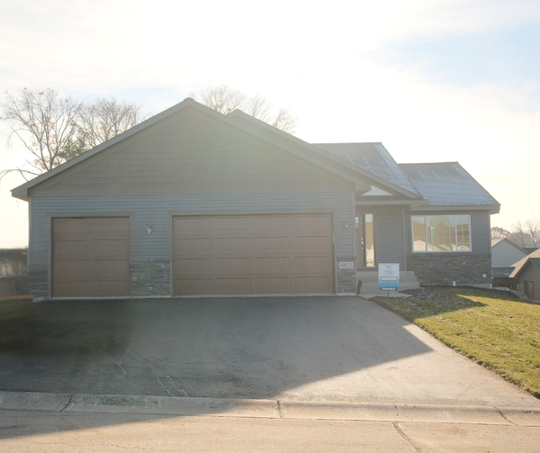 6023 Fuller Circle, Wyoming, MN 55092