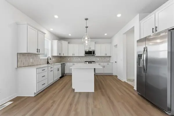 8878 Periwinkle Boulevard, Woodbury, MN 55129