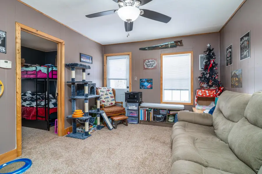 1221 Knight Avenue N, Thief River Falls, MN 56701 - Image #3