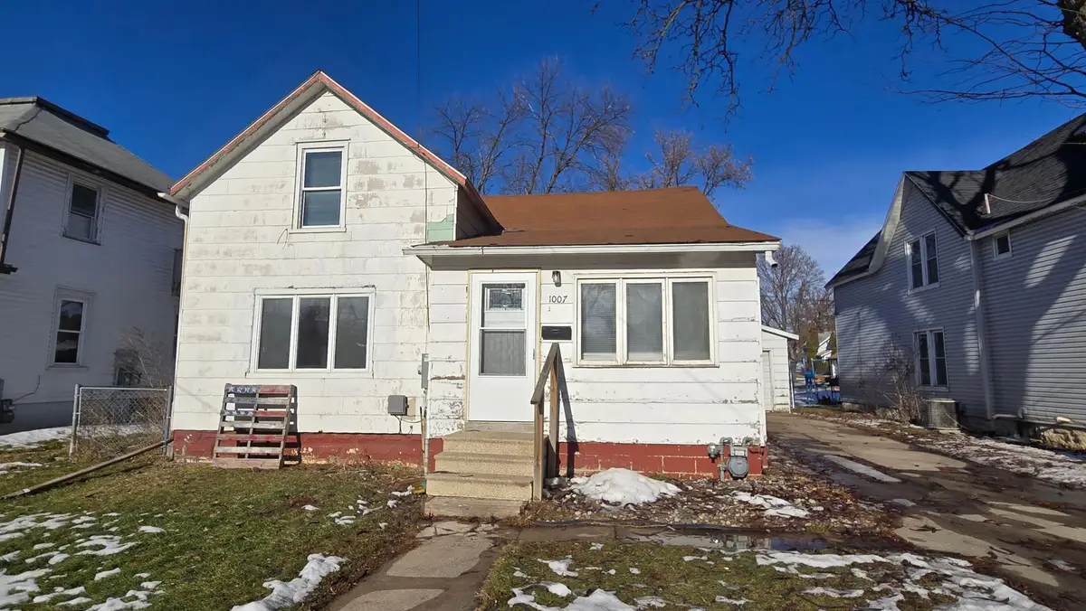 1007 7th Avenue Ne, Austin, MN 55912 - Image #1