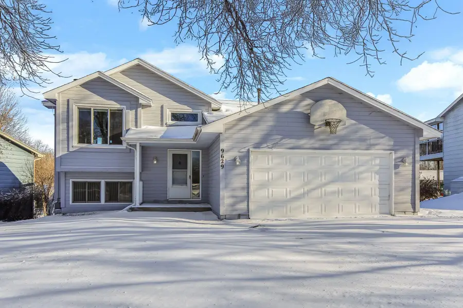 9629 Lakeside Trail, Champlin, MN 55316 - Image #2