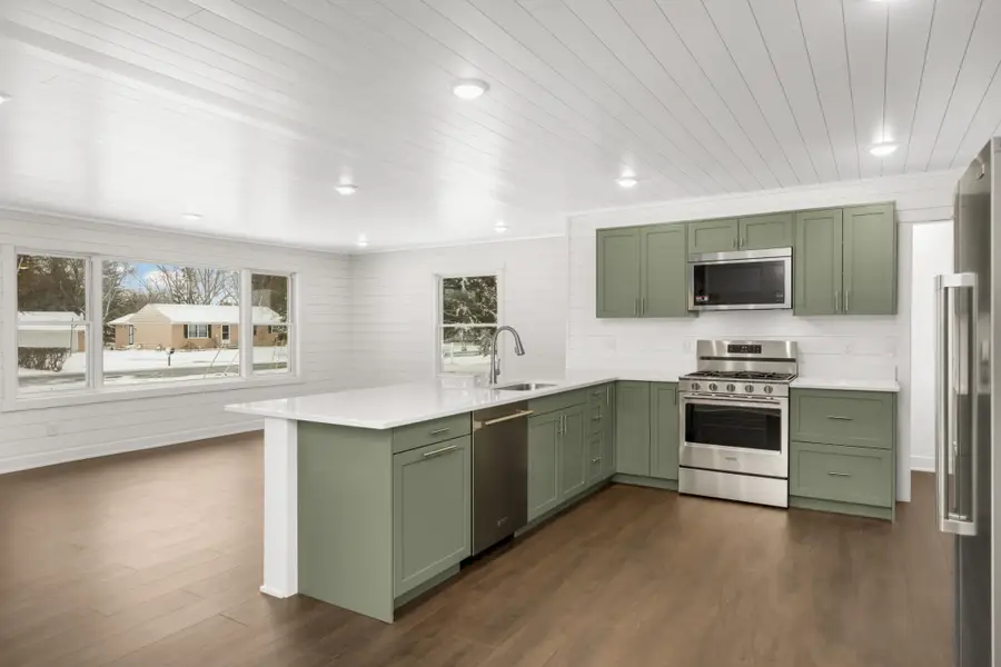 15240 Kangaroo Street Nw, Anoka, MN 55303 - Image #3