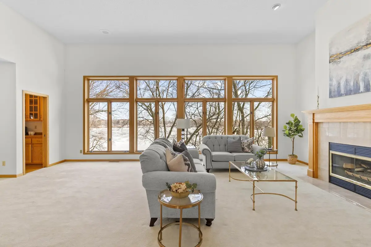 1181 12th Avenue Nw, Saint Paul, MN 55112 - Image #1