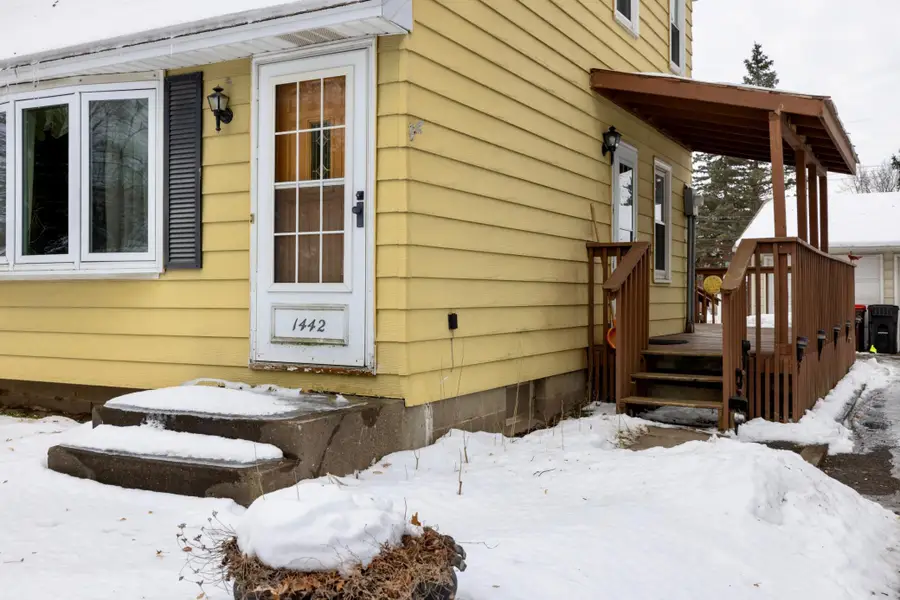 1442 Sandhurst Avenue E, Saint Paul, MN 55109 - Image #3