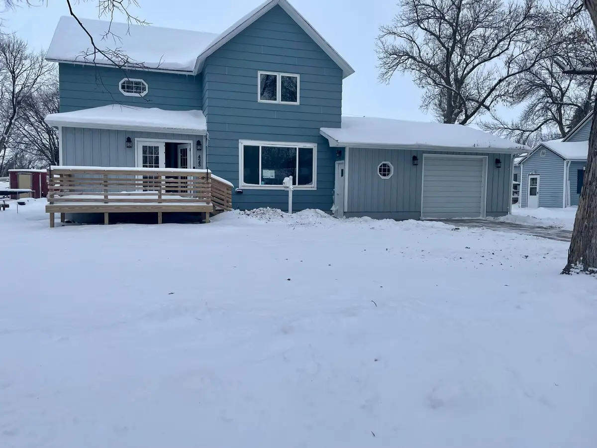 423 12th Street N, Breckenridge, MN 56520 - Image #1
