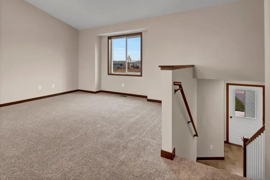 230 9th Street Sw, Rice, MN 56367 - #3