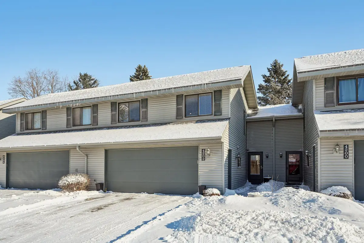 4202 Shirlee Lane N, Saint Paul, MN 55126 - Image #1
