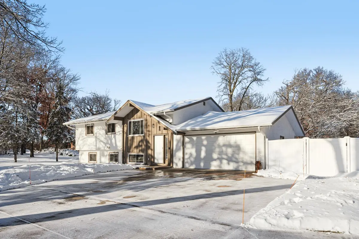 677 Highway 96 W, Shoreview, MN 55126 - #1
