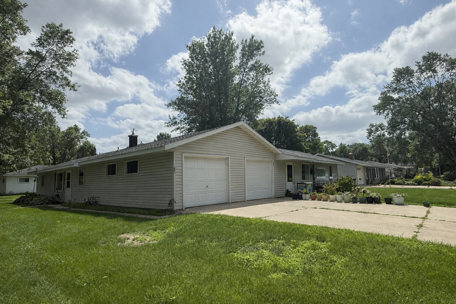 801 14th Avenue Sw, Willmar, MN 56201 - Image #2