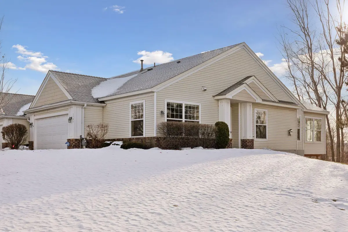 5780 Prairie Ridge Drive, Shoreview, MN 55126 - Image #1