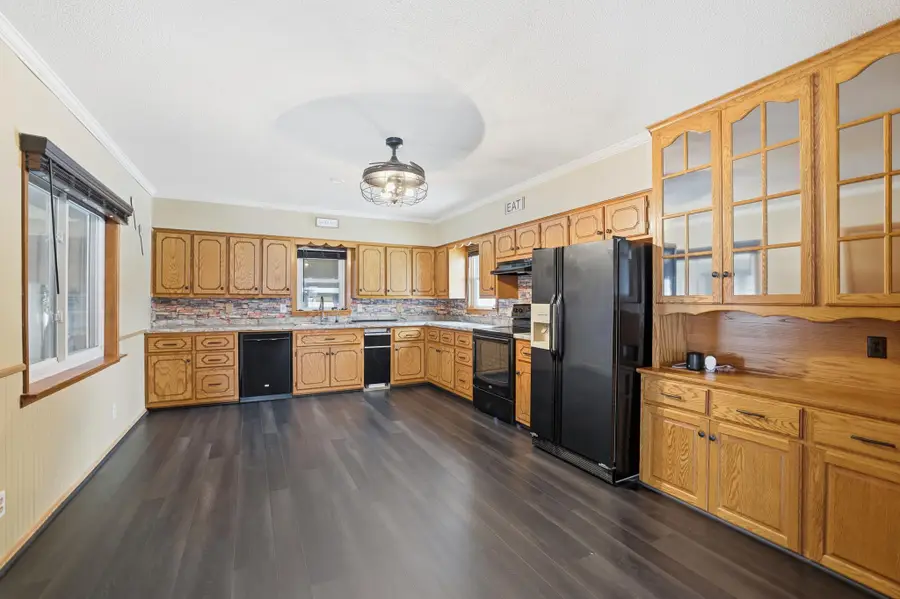 627 S Litchfield Avenue, Litchfield, MN 55355 - Image #2