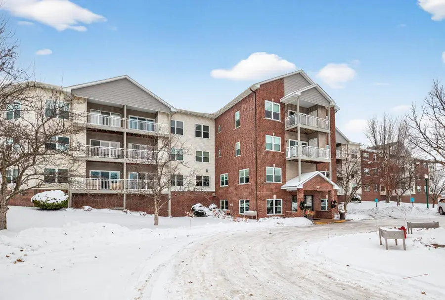 2231 Penn Place #124, Saint Paul, MN 55109 - Image #2