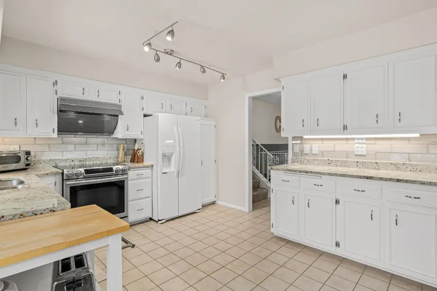 10316 Nesbitt Avenue S, Minneapolis, MN 55437 - #3