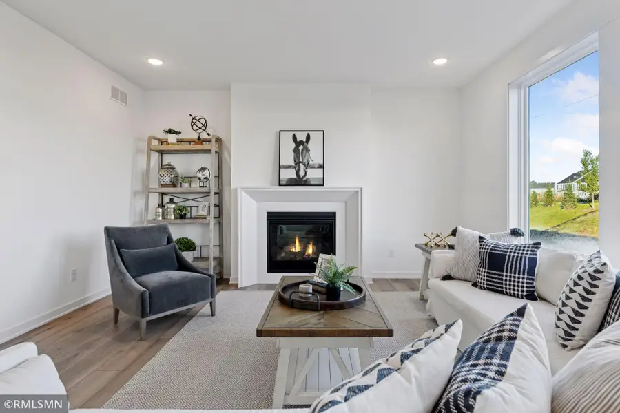 10157 Blackmoor Road, Woodbury, MN 55129 - #2