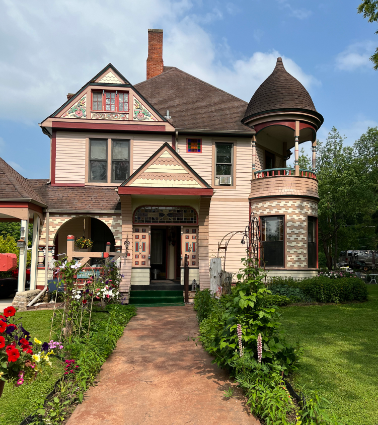 708 Parkway Avenue S, Lanesboro, MN 55949 - #2