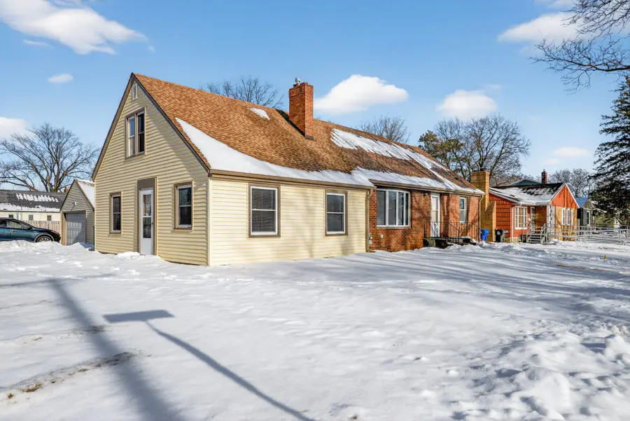 1095 Idaho Avenue W, Saint Paul, MN 55117 - Image #3