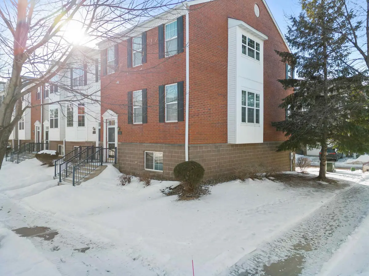 6760 158th Street W, Apple Valley, MN 55124 - Image #1