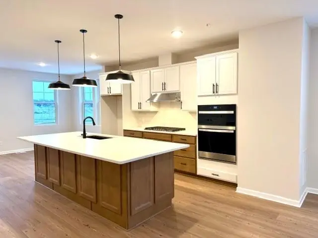 909 Mount Curve Boulevard #I, Saint Paul, MN 55116 - Image #2