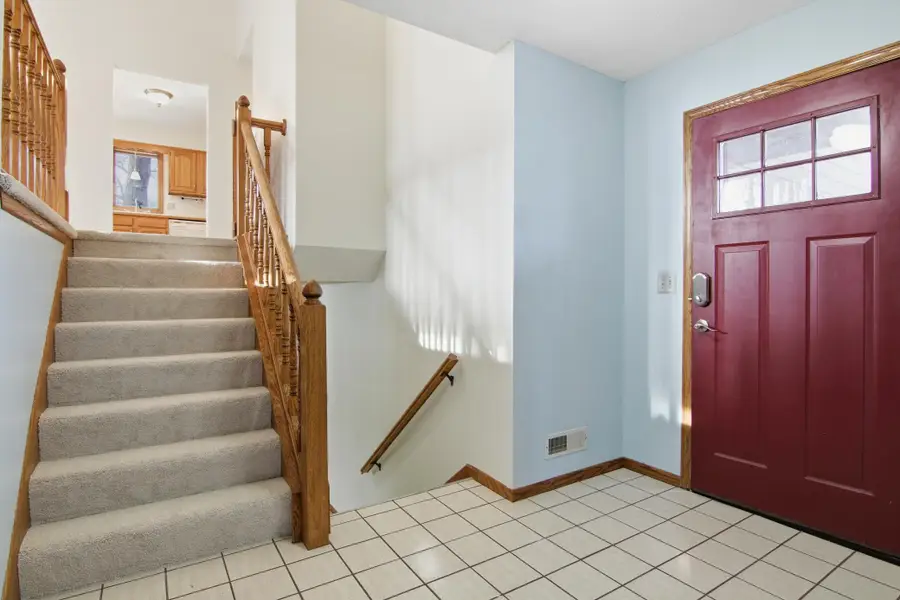 706 Fox Tree Lane N, Hudson, WI 54016 - Image #2