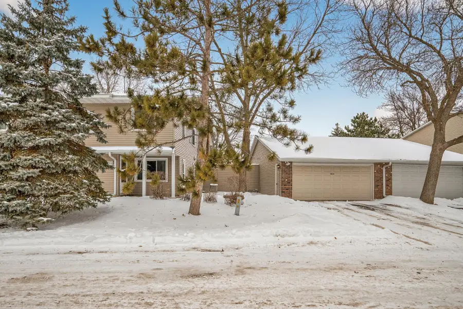 9452 Ranchview Lane N, Maple Grove, MN 55369 - Image #2
