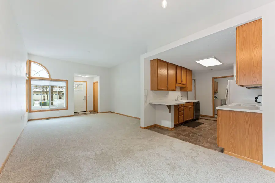 10765 Tamarack Circle Nw, Coon Rapids, MN 55433 - Image #3