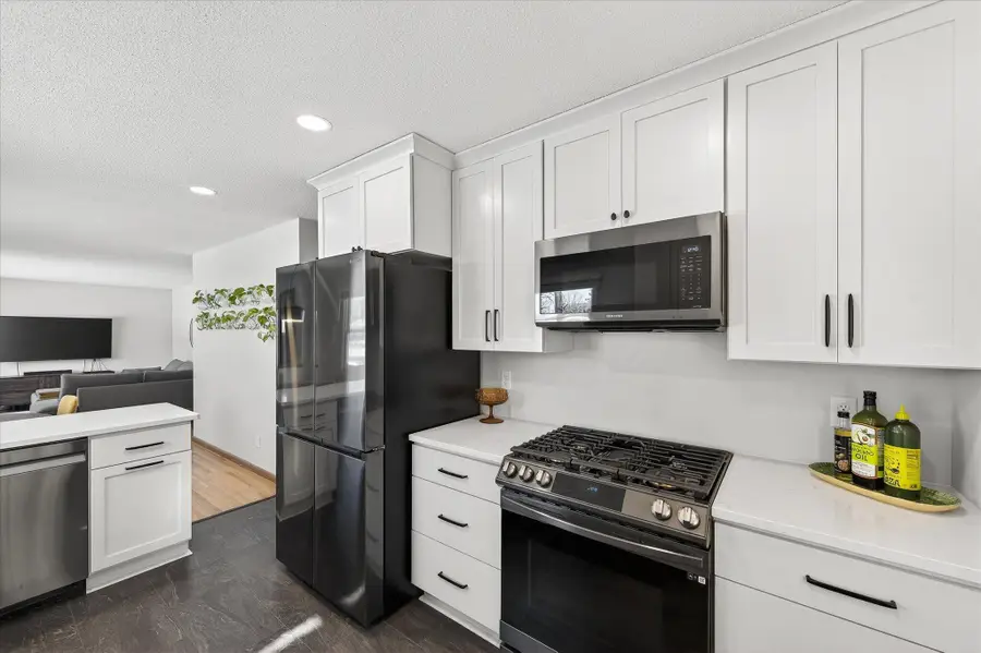 10319 Nicollet Avenue S, Bloomington, MN 55420 - Image #3