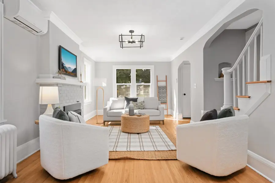 2129 Stanford Avenue, Saint Paul, MN 55105 - Image #2