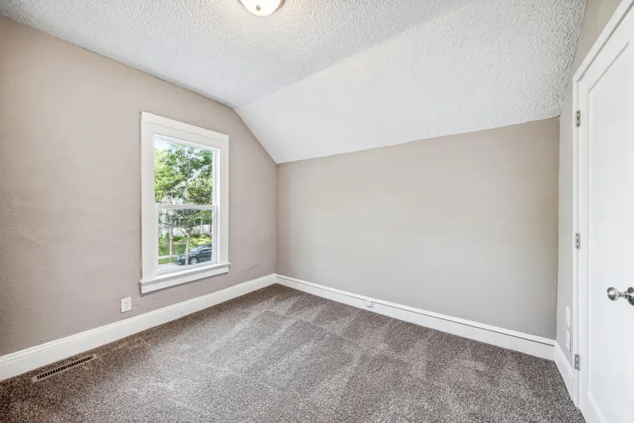 2433 16th Avenue S, Minneapolis, MN 55404 - Image #3