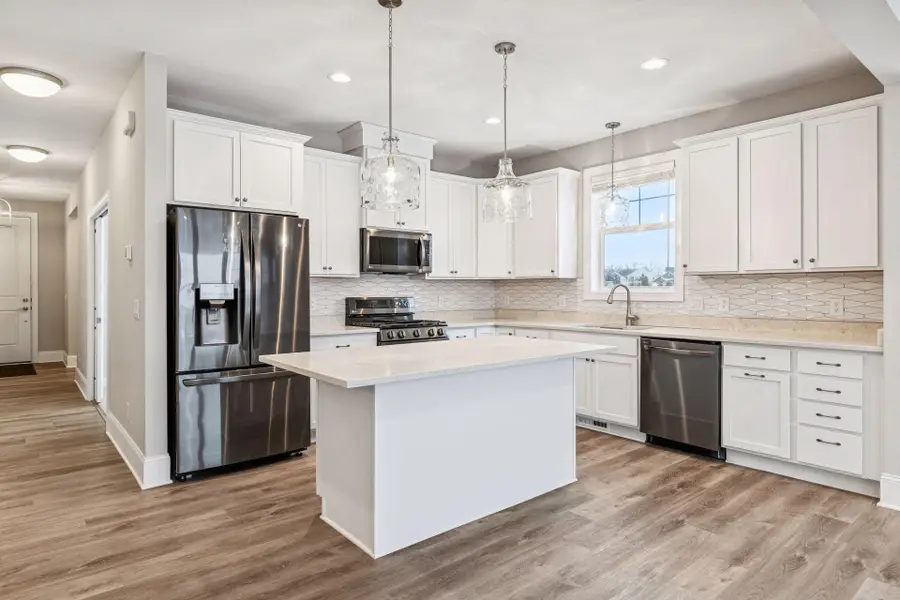 17975 Greenwich Way, Lakeville, MN 55044 - Image #2