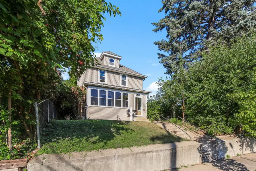 389 Fairview Avenue N, Saint Paul, MN 55104 - Image #2