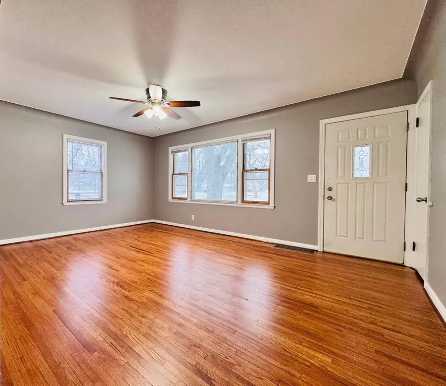 6100 Dupont Avenue N, Brooklyn Center, MN 55430 - #3