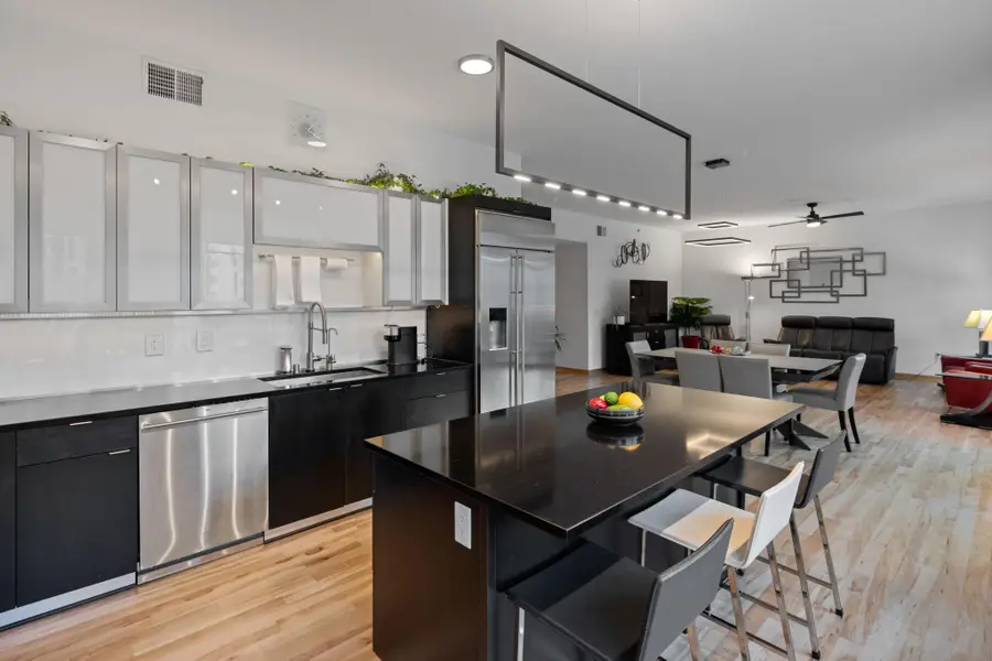 1240 S 2nd Street #306, Minneapolis, MN 55415 - Image #2