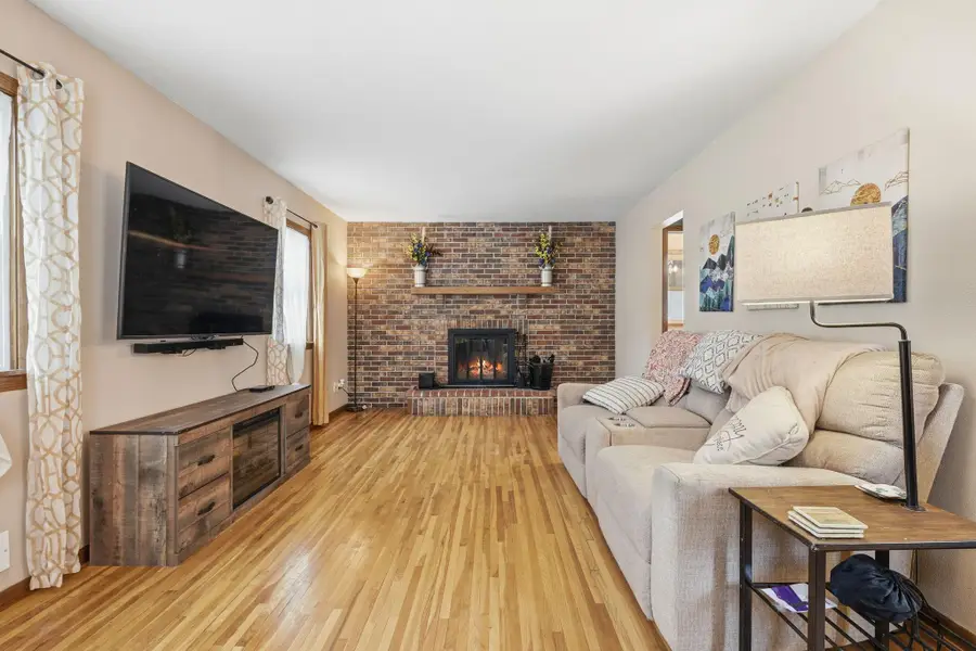 116 Territorial Road Ne, Blaine, MN 55434 - Image #3