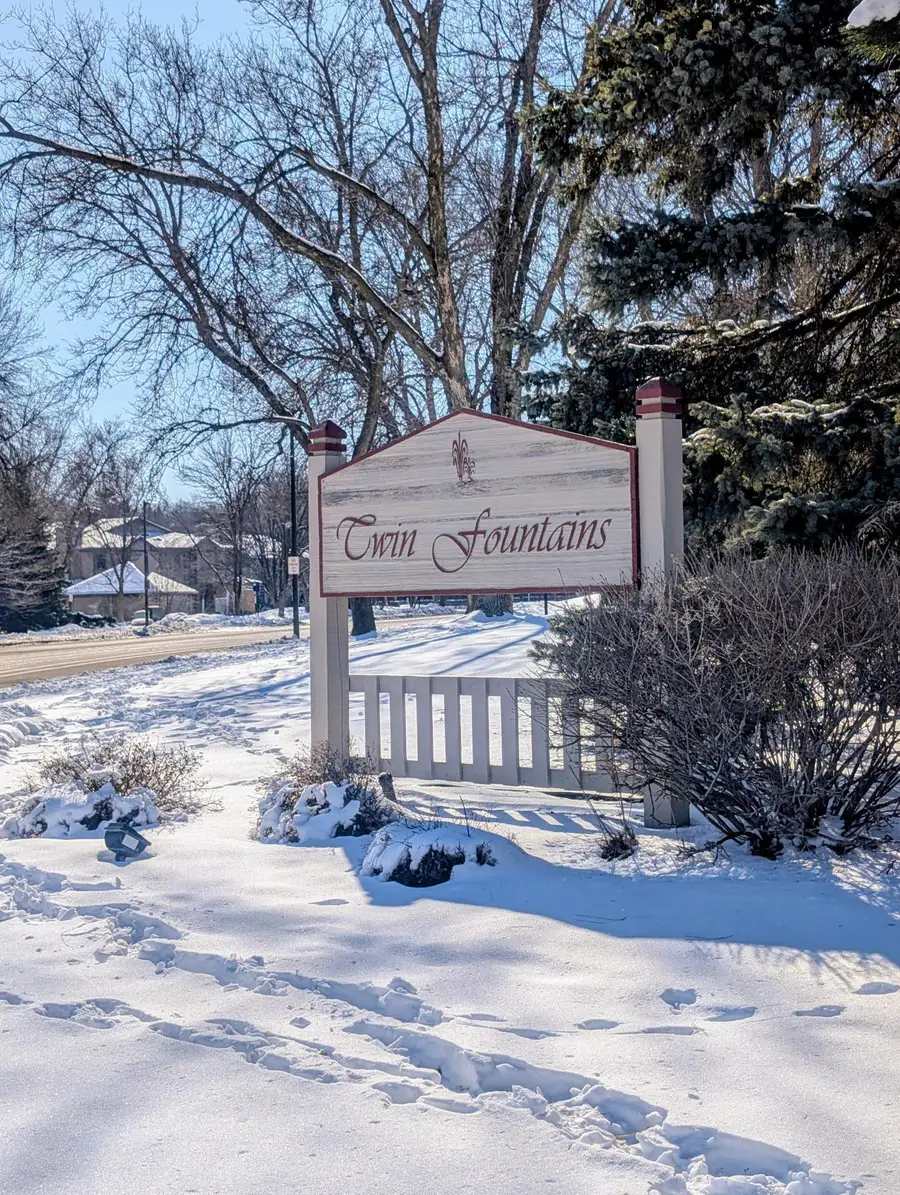 300 Shelard Parkway #106, Minneapolis, MN 55426 - #2