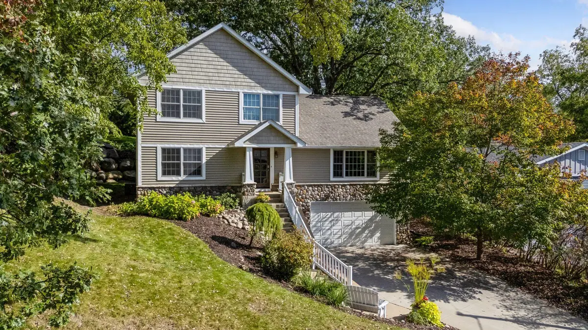 6425 Mildred Avenue, Minneapolis, MN 55439 - Image #1