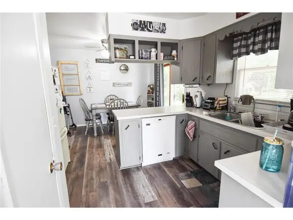 1210 Greenwood Street E, Thief River Falls, MN 56701