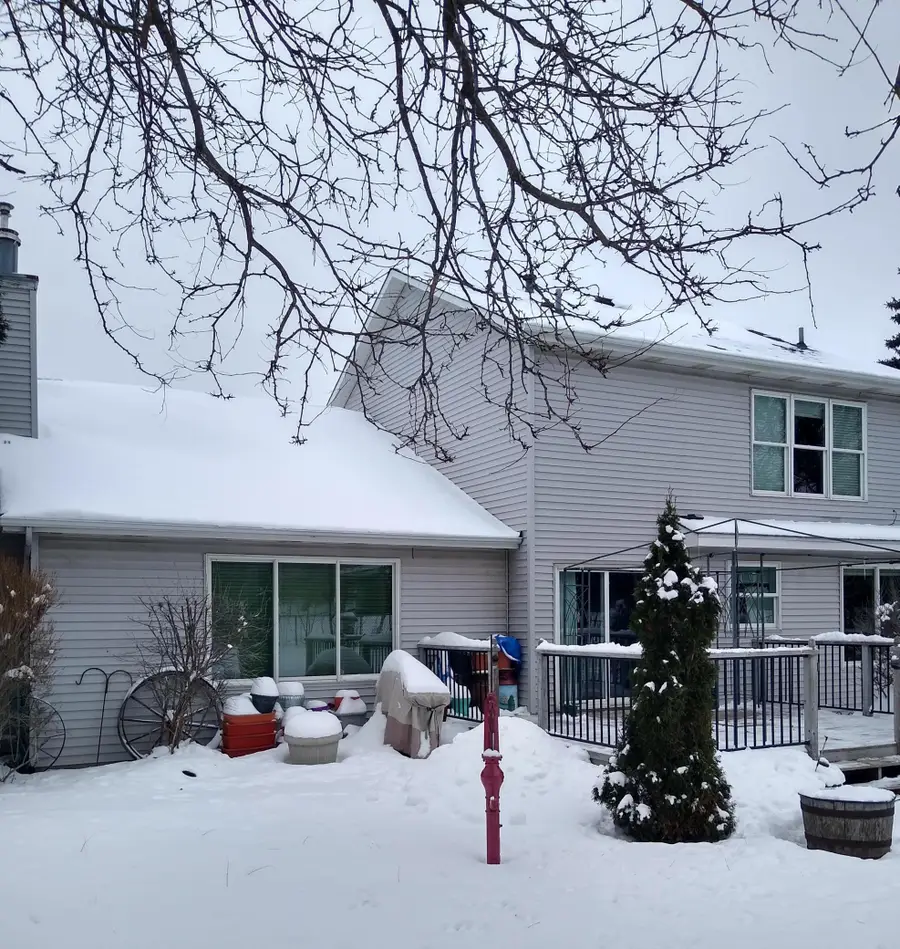 2446 Pond Avenue E, Saint Paul, MN 55119 - Image #2